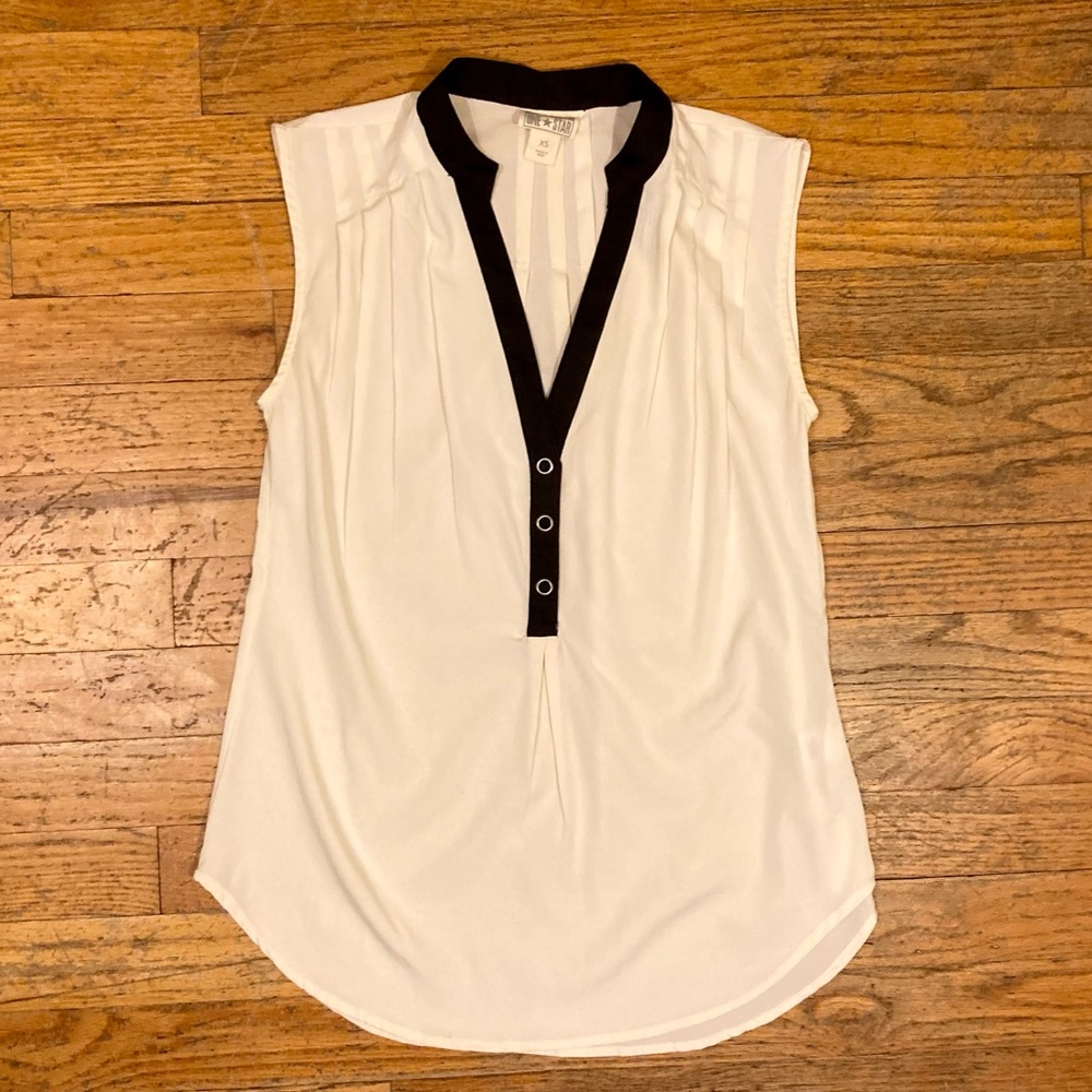 Converse One Star White and Black Blouse